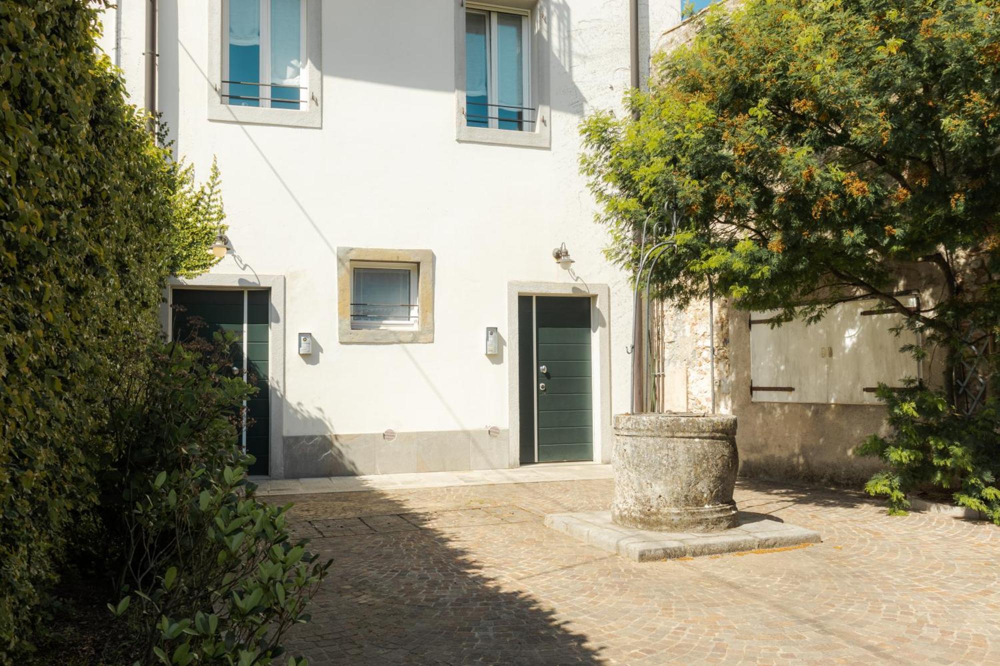In Pieno Centro Storico Con Parcheggio Gratuito Incluso. Apartment Udine Exterior photo